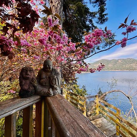 Shangrila Waterfront Vacation Home Bedwell Harbour Εξωτερικό φωτογραφία